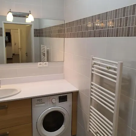 Apartment Entier Beau 3pieces Avec Terrasse De 60m2 Pour 7personnes *