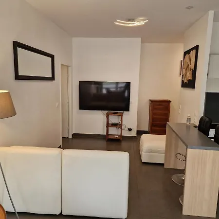 Entier Beau 3pieces Avec Terrasse De 60m2 Pour 7personnes