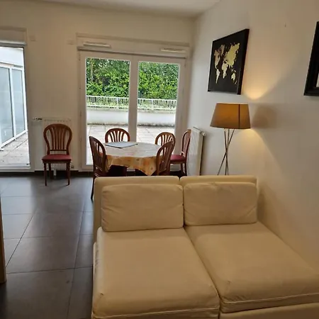 Entier Beau 3pieces Avec Terrasse De 60m2 Pour 7personnes